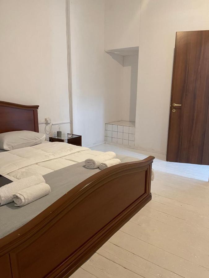 Cornaro Fine Arts Center Apartment Лимасол Екстериор снимка