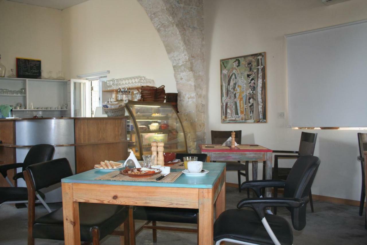 Cornaro Fine Arts Center Apartment Лимасол Екстериор снимка